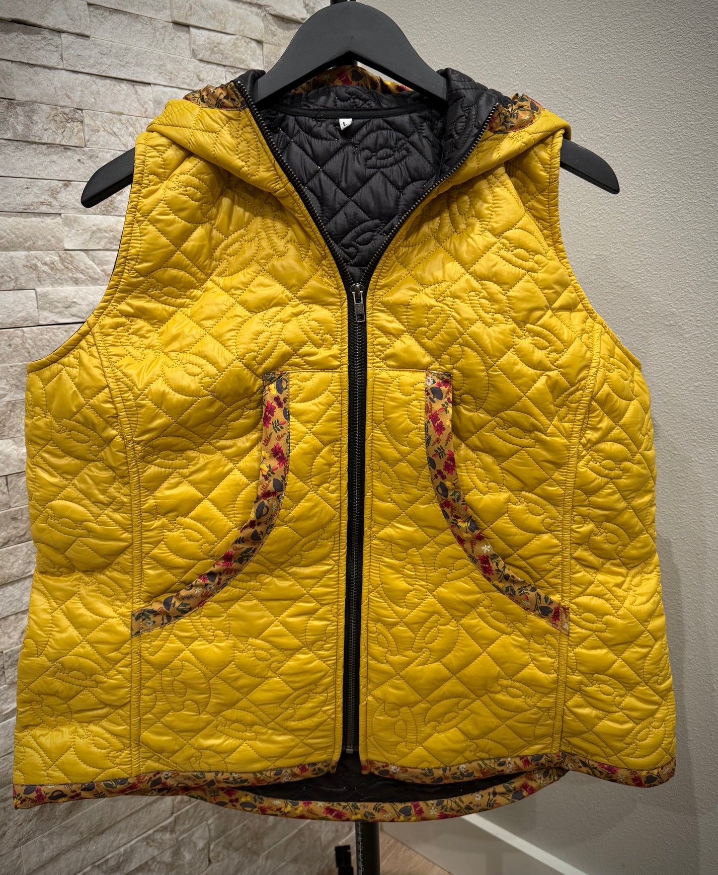 Brador Quilted Ulu Vest Marigold
