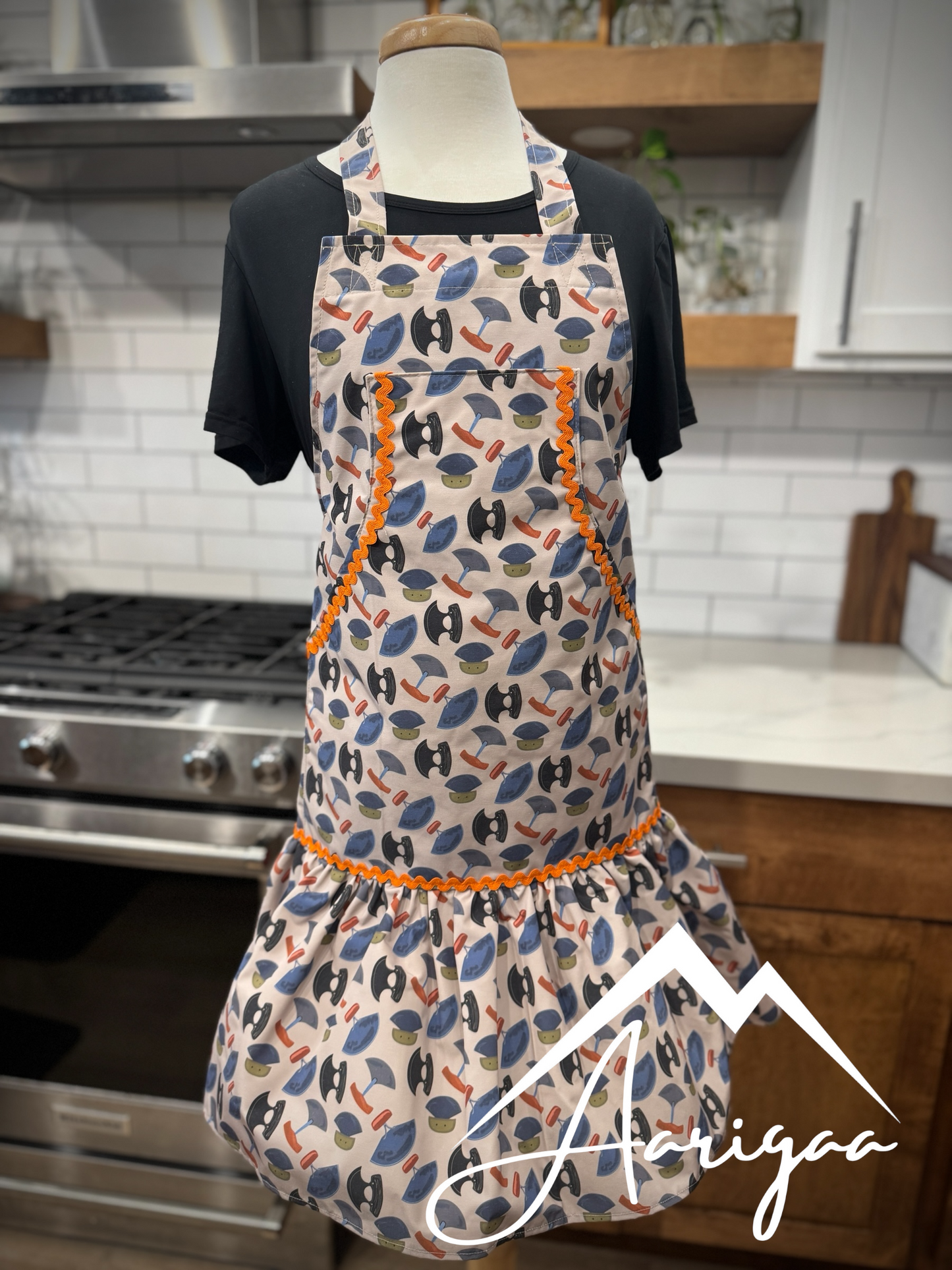 Ulu Commander Apron - Orange Trim